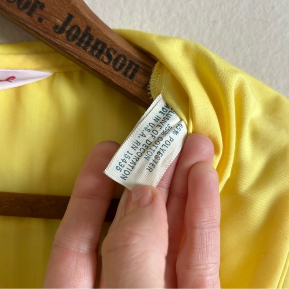 Vintage Yellow Housedress - Picture 6 of 7